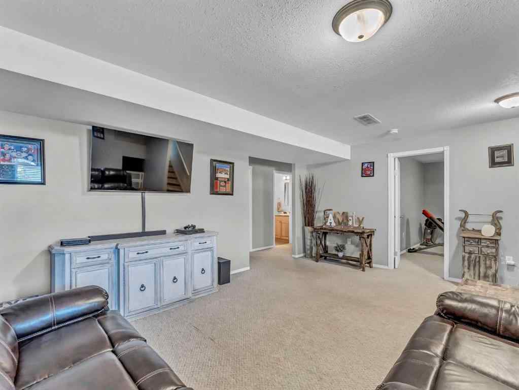 MLS® A2255181 - 115 Ranchman Place NE in Ranchland Medicine Hat, Residential