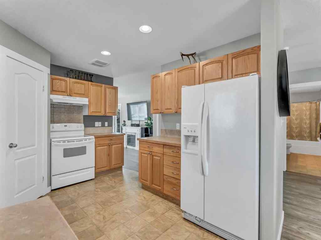 MLS® A2255181 - 115 Ranchman Place NE in Ranchland Medicine Hat, Residential