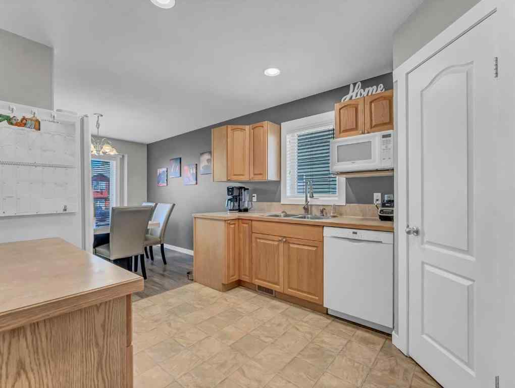 MLS® A2255181 - 115 Ranchman Place NE in Ranchland Medicine Hat, Residential