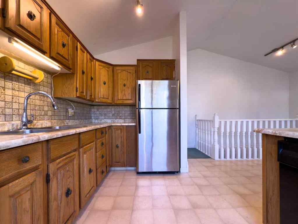 MLS® A2255190 - 5723 55 Street   in NONE Rocky Mountain House, Residential