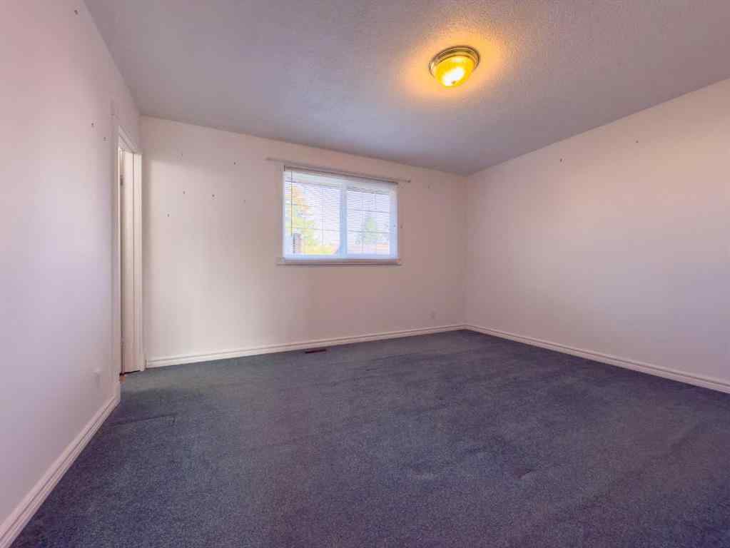 MLS® A2255190 - 5723 55 Street   in NONE Rocky Mountain House, Residential