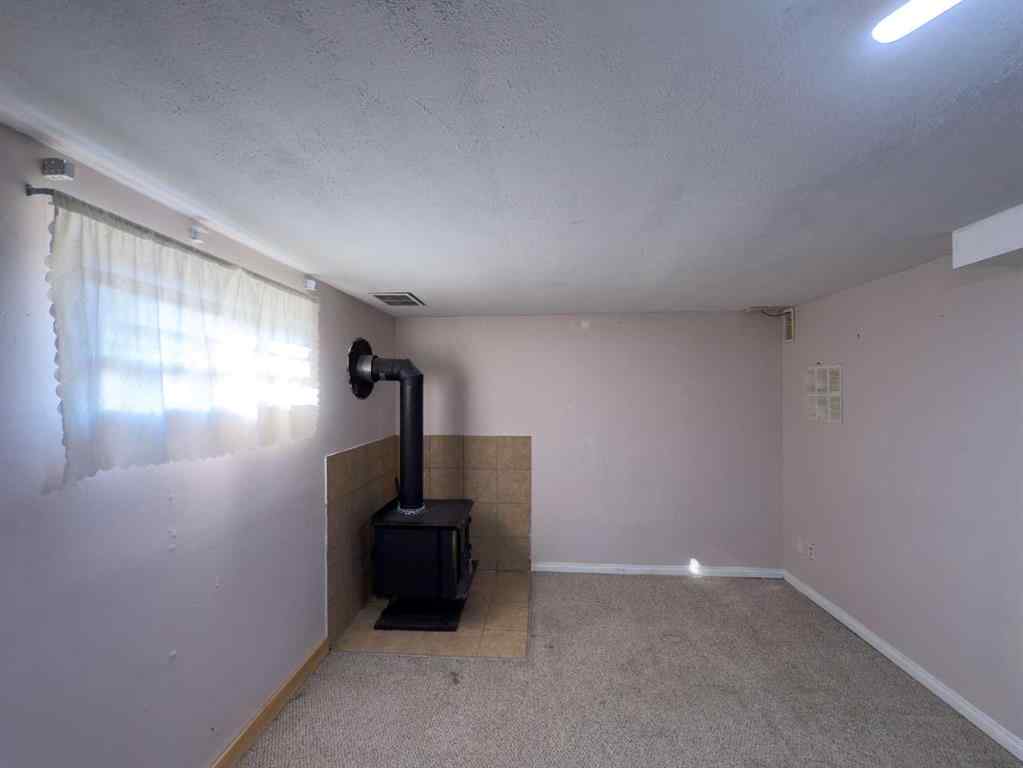 MLS® A2255190 - 5723 55 Street   in NONE Rocky Mountain House, Residential