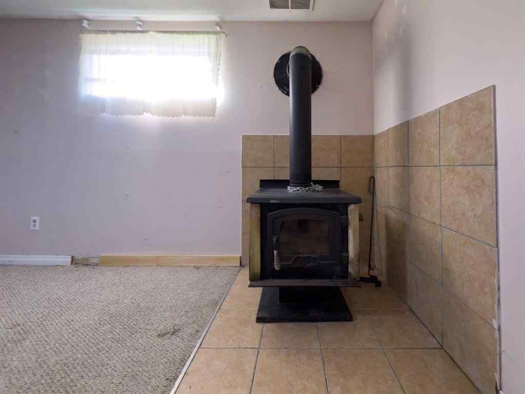 MLS® A2255190 - 5723 55 Street   in NONE Rocky Mountain House, Residential