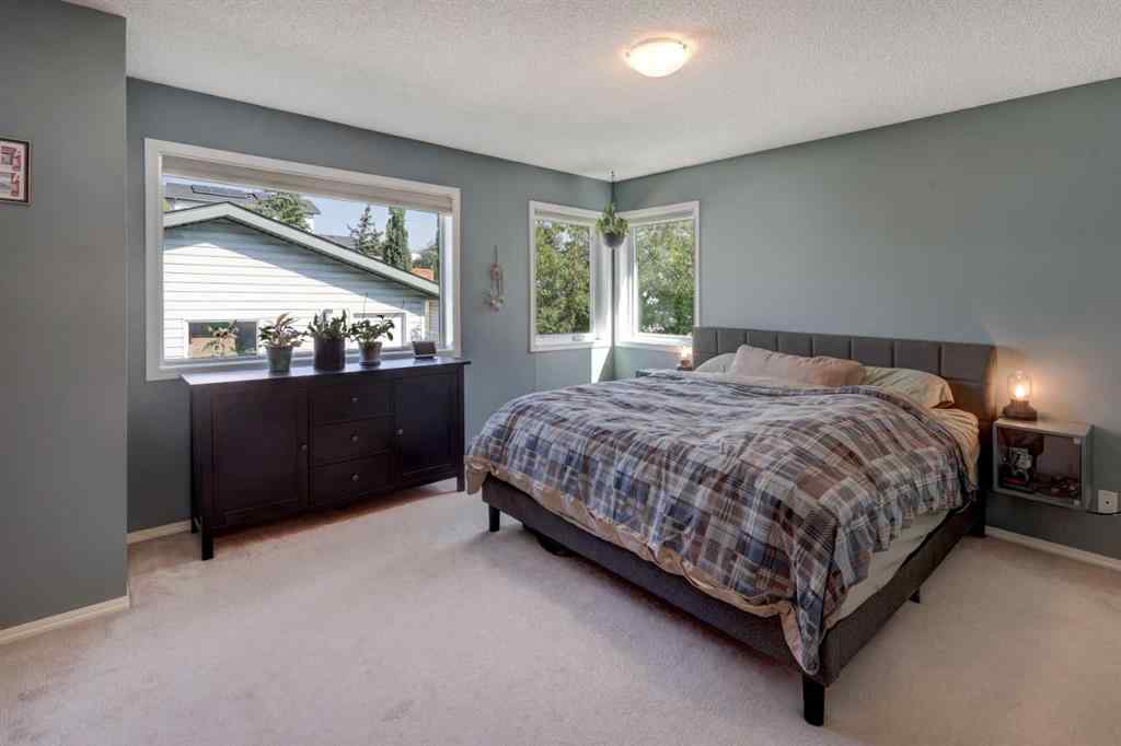 MLS® A2255193 - 246 Arbour Grove Close NW in Arbour Lake Calgary, Residential