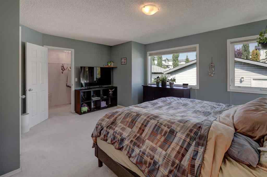 MLS® A2255193 - 246 Arbour Grove Close NW in Arbour Lake Calgary, Residential