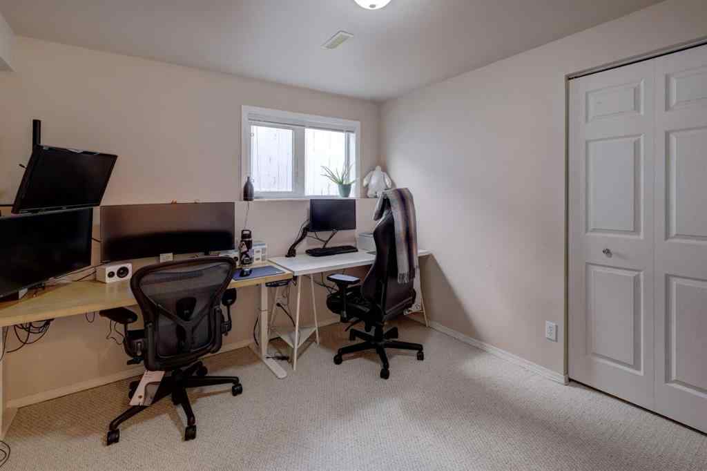 MLS® A2255193 - 246 Arbour Grove Close NW in Arbour Lake Calgary, Residential