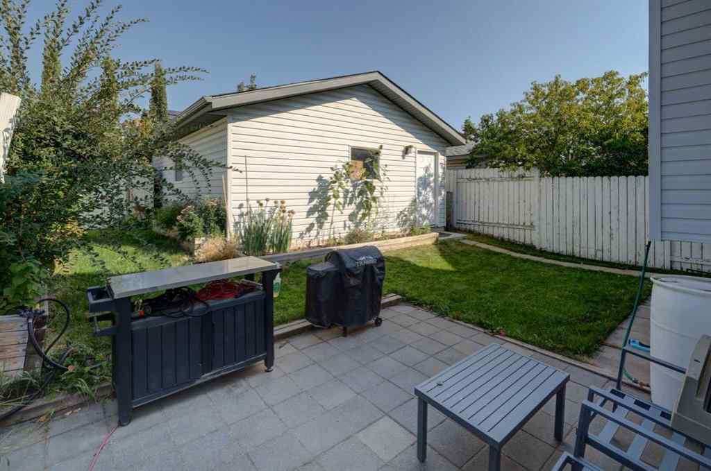 MLS® A2255193 - 246 Arbour Grove Close NW in Arbour Lake Calgary, Residential