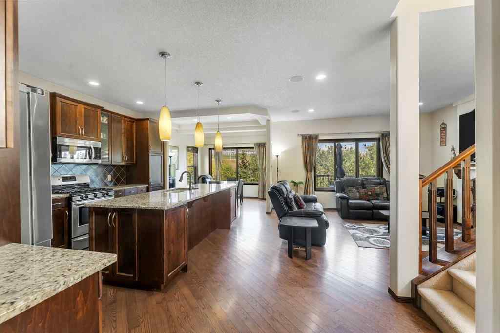 MLS® A2255201 - 126 Tuscany Summit Heath NW in Tuscany Calgary, Residential
