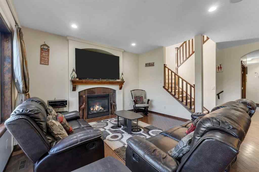 MLS® A2255201 - 126 Tuscany Summit Heath NW in Tuscany Calgary, Residential