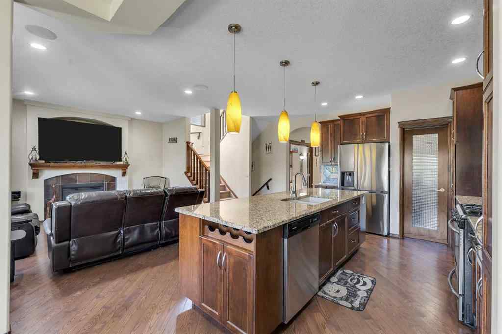 MLS® A2255201 - 126 Tuscany Summit Heath NW in Tuscany Calgary, Residential