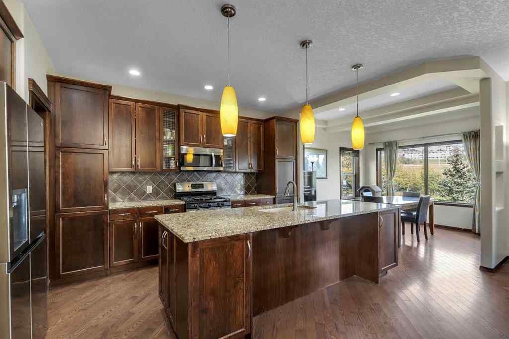 MLS® A2255201 - 126 Tuscany Summit Heath NW in Tuscany Calgary, Residential
