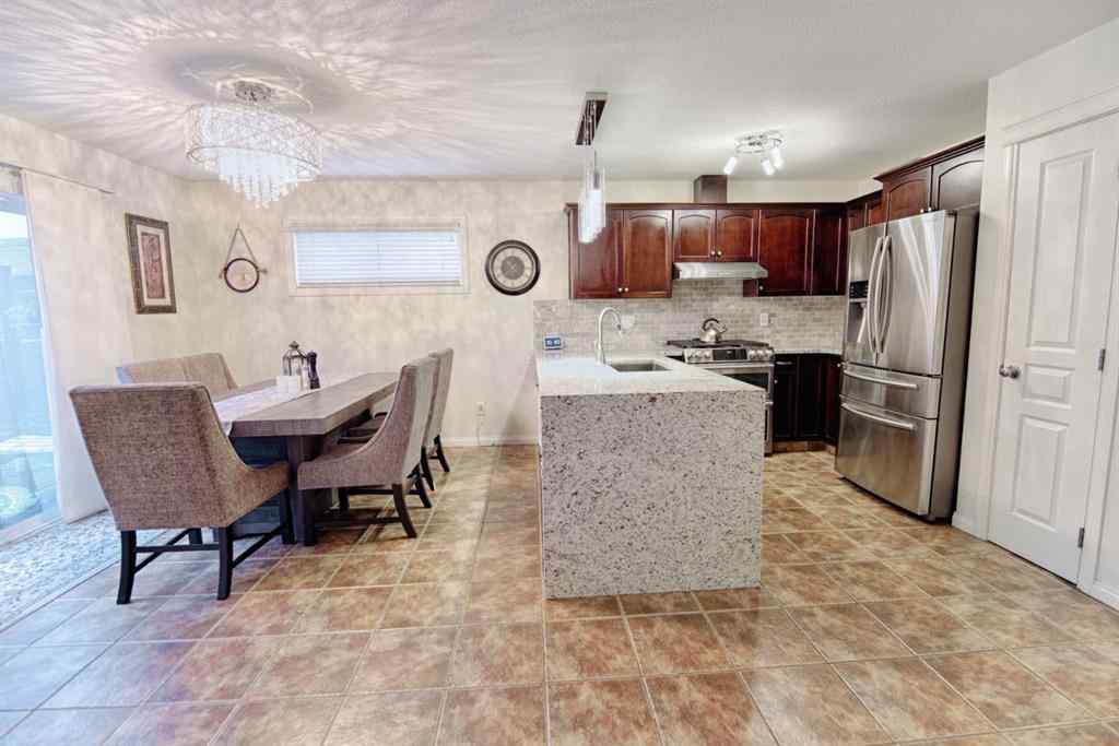 MLS® A2255204 - 420 Silkstone Crescent W in Copperwood Lethbridge, Residential