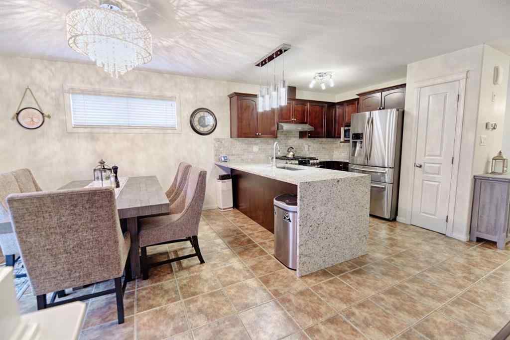 MLS® A2255204 - 420 Silkstone Crescent W in Copperwood Lethbridge, Residential