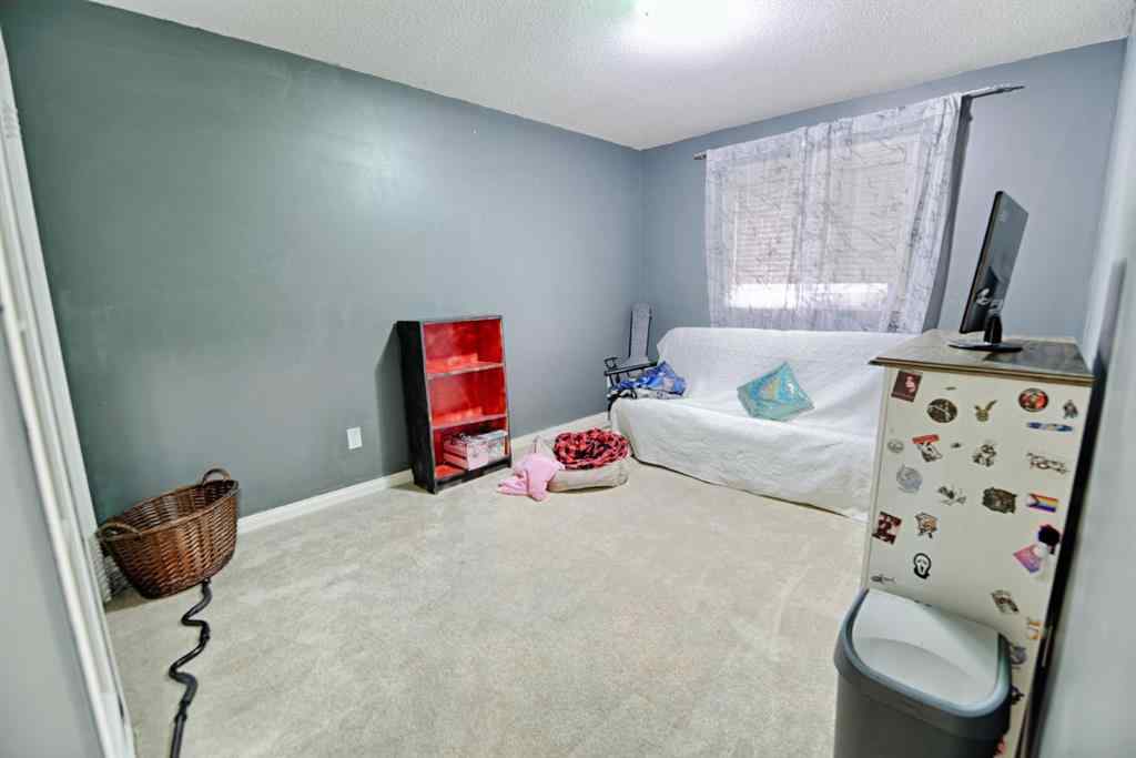 MLS® A2255204 - 420 Silkstone Crescent W in Copperwood Lethbridge, Residential