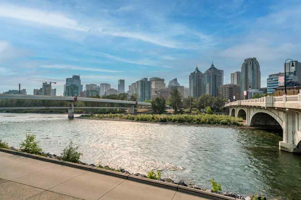 MLS® A2255205 - Unit #204 1407 Kensington Close NW in Hillhurst Calgary, Residential