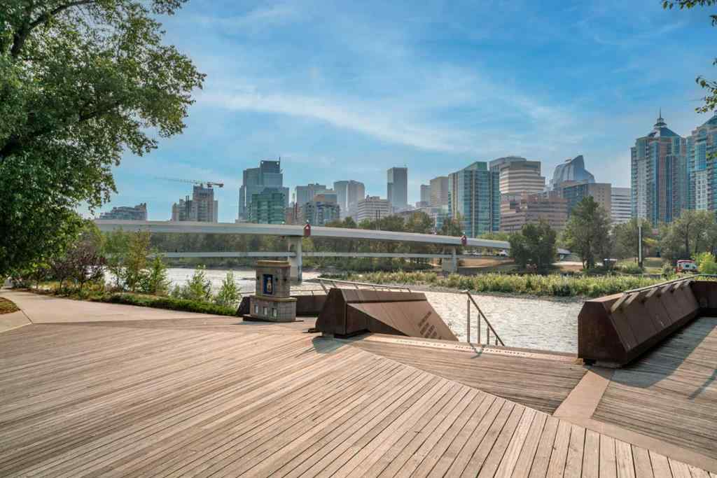 MLS® A2255205 - Unit #204 1407 Kensington Close NW in Hillhurst Calgary, Residential