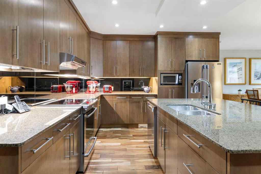 MLS® A2255205 - Unit #204 1407 Kensington Close NW in Hillhurst Calgary, Residential