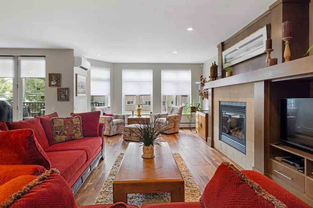 MLS® A2255205 - Unit #204 1407 Kensington Close NW in Hillhurst Calgary, Residential