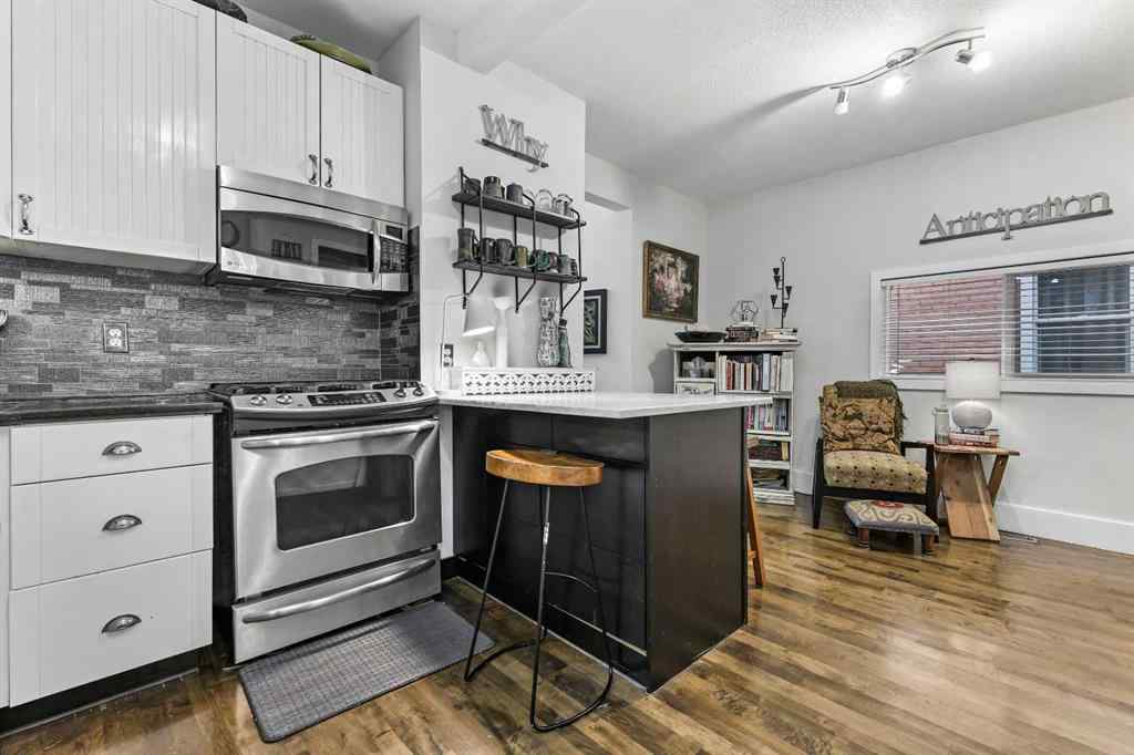 MLS® A2255206 - 447 Marsh Road NE in Crescent Heights Calgary, Residential