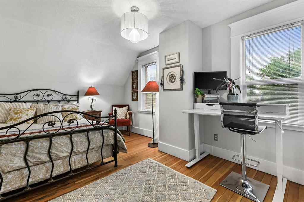 MLS® A2255206 - 447 Marsh Road NE in Crescent Heights Calgary, Residential