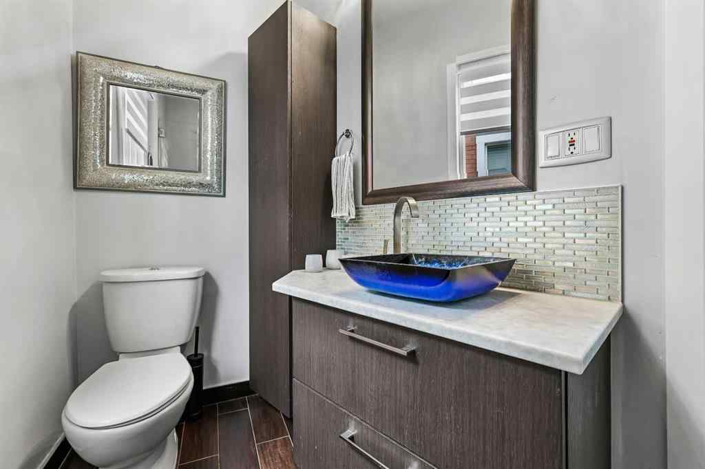 MLS® A2255206 - 447 Marsh Road NE in Crescent Heights Calgary, Residential