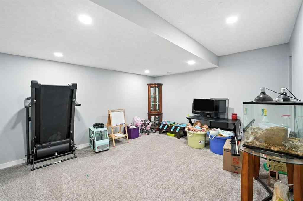 MLS® A2255211 - 247 Copperpond Circle SE in Copperfield Calgary, Residential