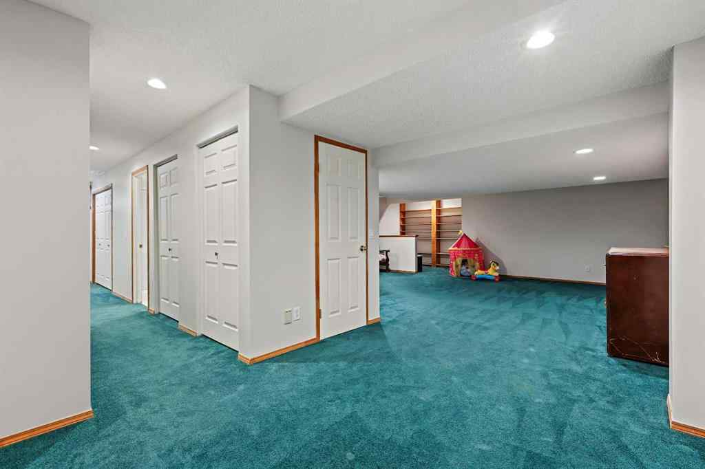 MLS® A2255216 - 109 Macewan Park View NW in MacEwan Glen Calgary, Residential