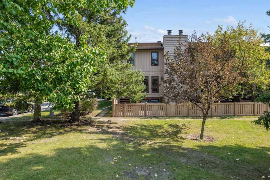 MLS® A2255220 - 2 Canterbury Gardens SW in Canyon Meadows Calgary, Residential