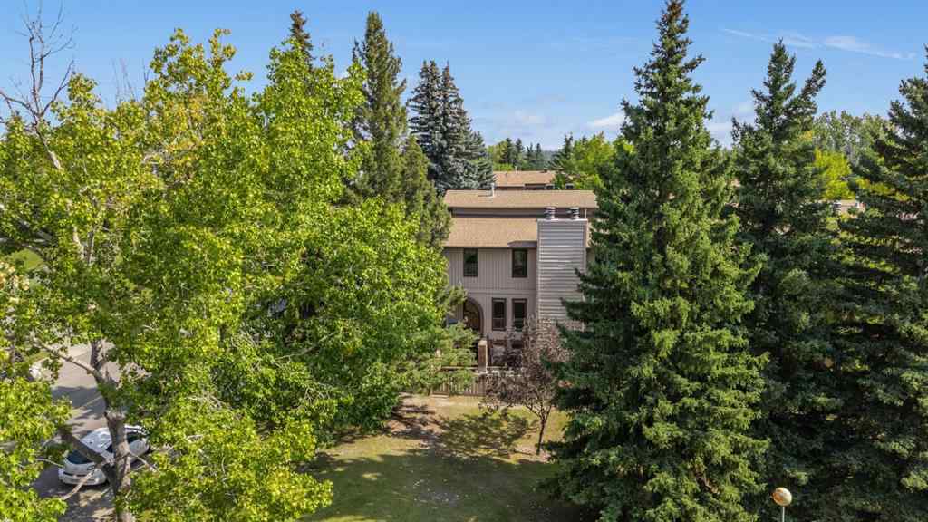 MLS® A2255220 - 2 Canterbury Gardens SW in Canyon Meadows Calgary, Residential