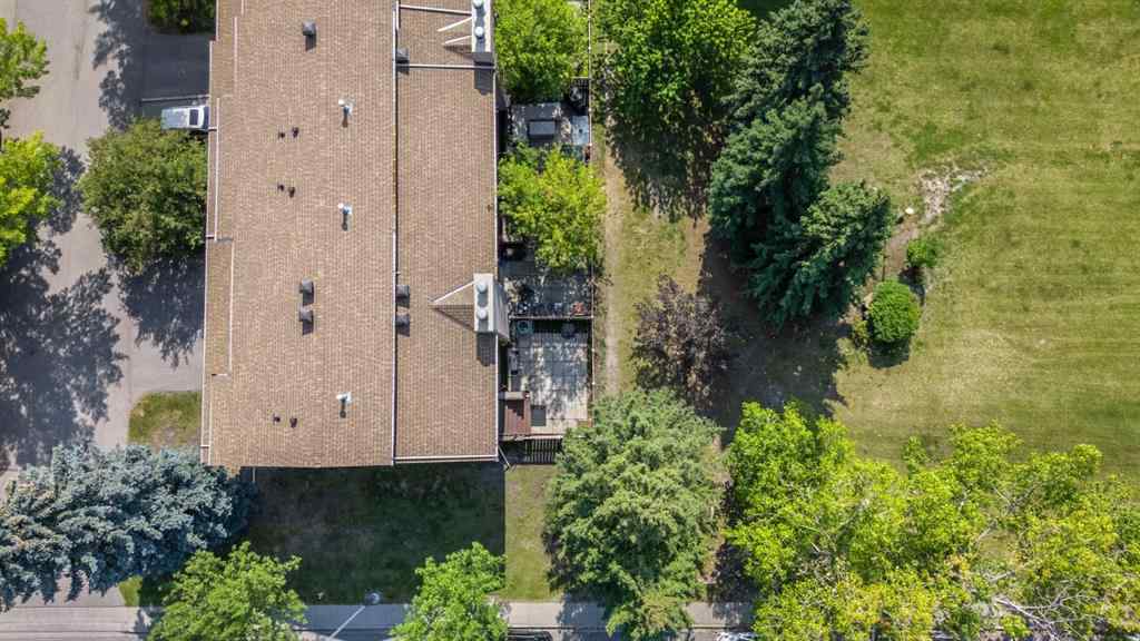 MLS® A2255220 - 2 Canterbury Gardens SW in Canyon Meadows Calgary, Residential