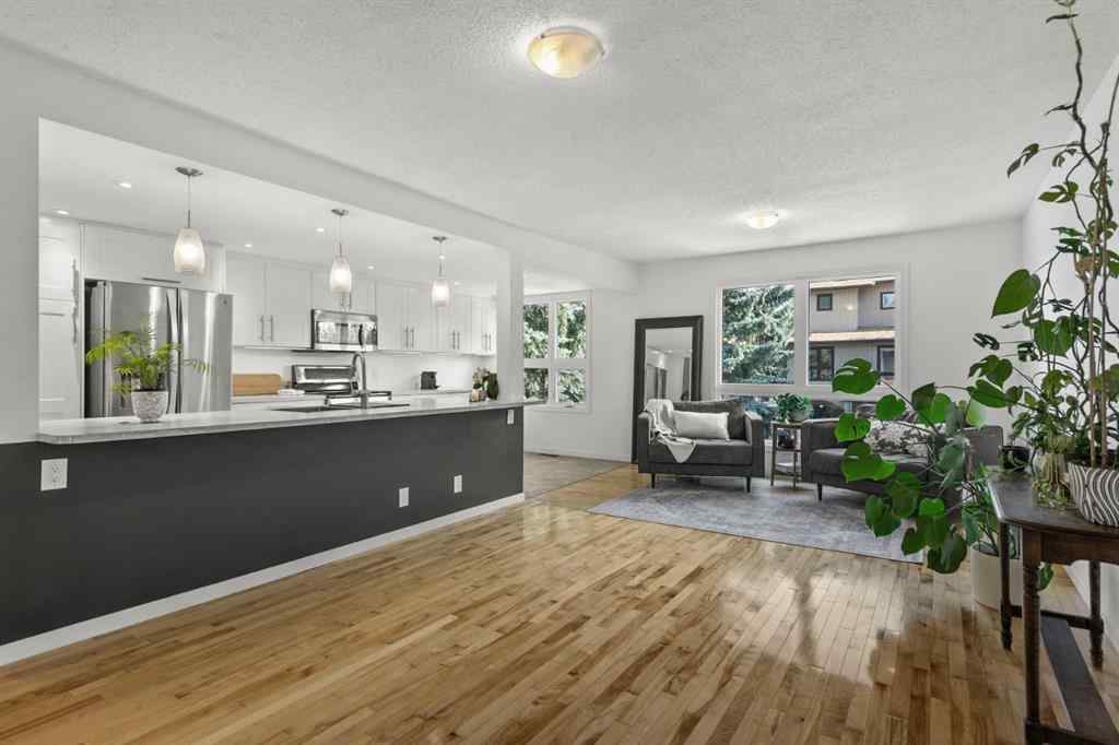 MLS® A2255220 - 2 Canterbury Gardens SW in Canyon Meadows Calgary, Residential
