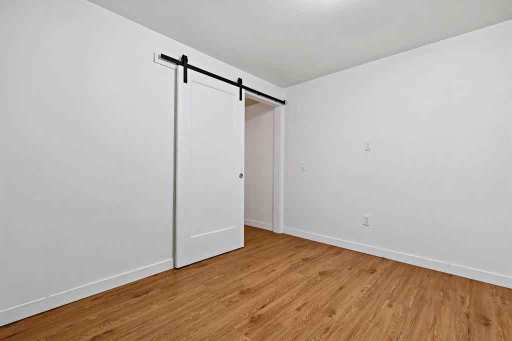 MLS® A2255221 - 3122 42 Street SW in Glenbrook Calgary, Residential