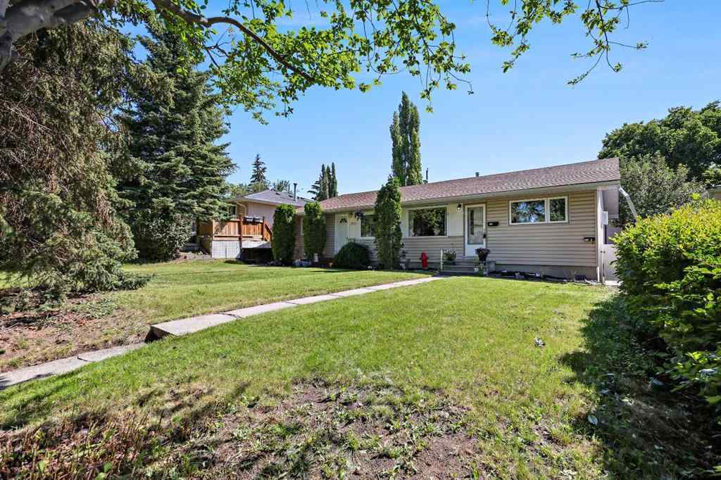 MLS® A2255221 - 3122 42 Street SW in Glenbrook Calgary, Residential