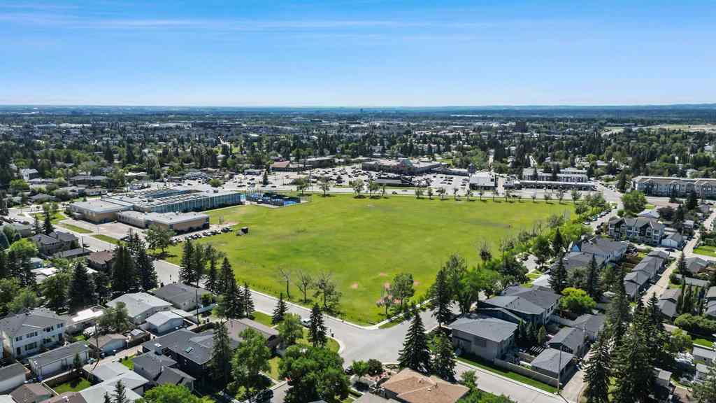 MLS® A2255221 - 3122 42 Street SW in Glenbrook Calgary, Residential