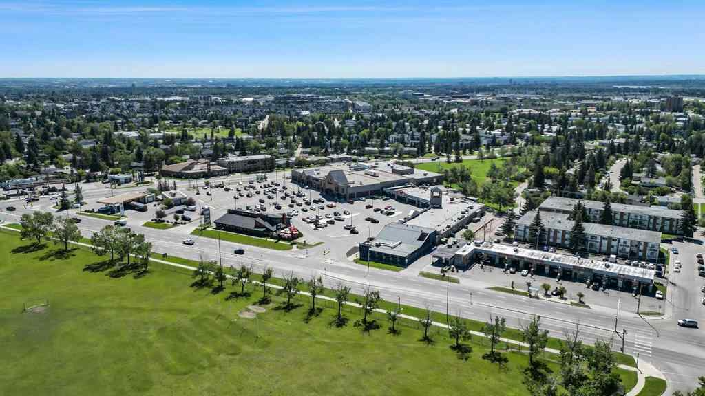 MLS® A2255221 - 3122 42 Street SW in Glenbrook Calgary, Residential
