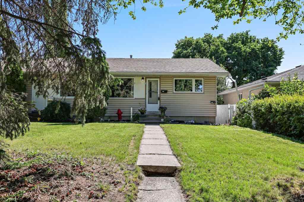 MLS® A2255221 - 3122 42 Street SW in Glenbrook Calgary, Residential