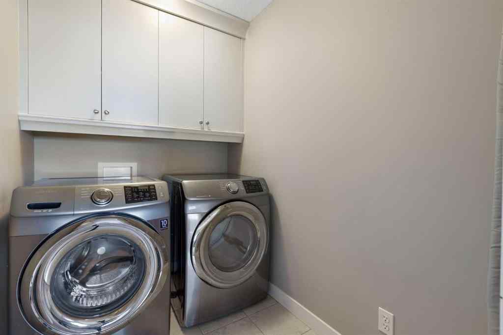 MLS® A2255225 - 3531 3 Avenue SW in Spruce Cliff Calgary, Residential