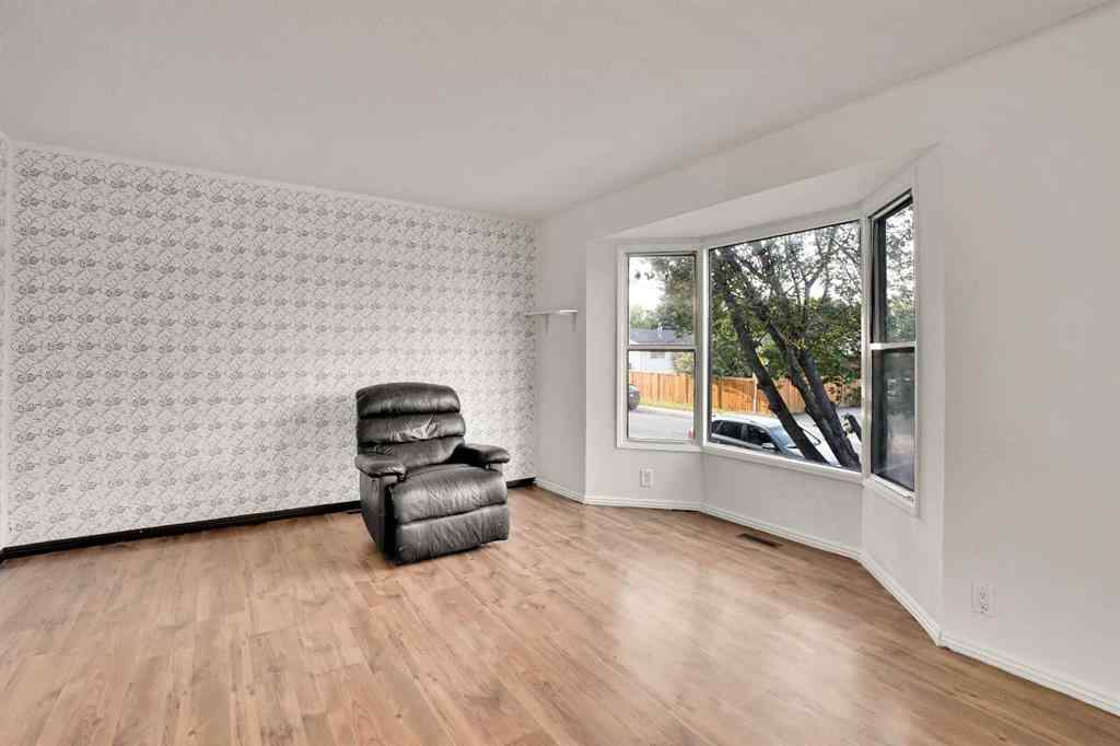 MLS® A2255227 - 537 Whiteland Drive NE in Whitehorn Calgary, Residential