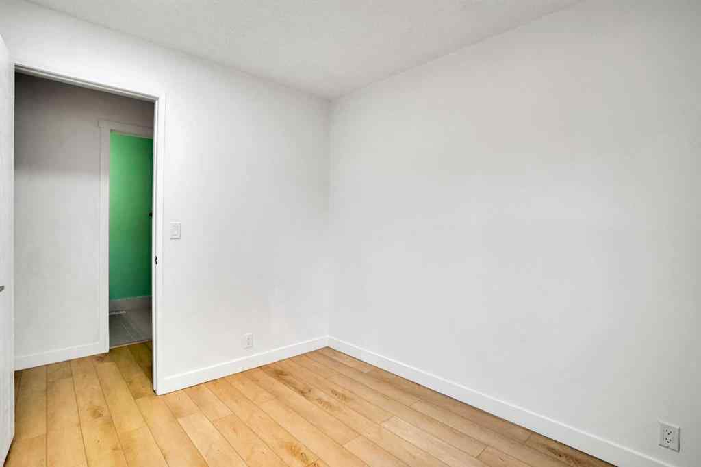 MLS® A2255227 - 537 Whiteland Drive NE in Whitehorn Calgary, Residential