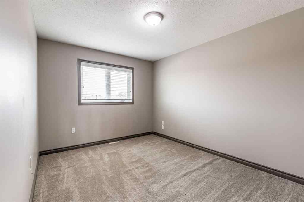 MLS® A2255228 - 44 Hamptons Crescent SE in SE Southridge Medicine Hat, Residential
