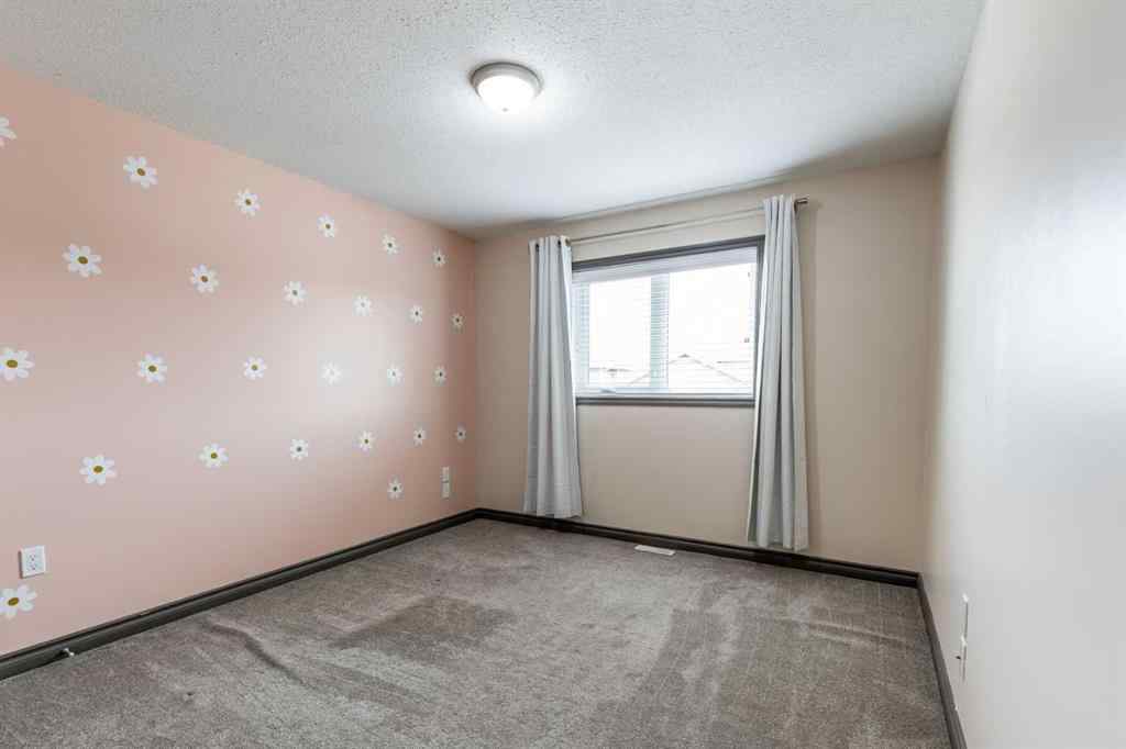 MLS® A2255228 - 44 Hamptons Crescent SE in SE Southridge Medicine Hat, Residential