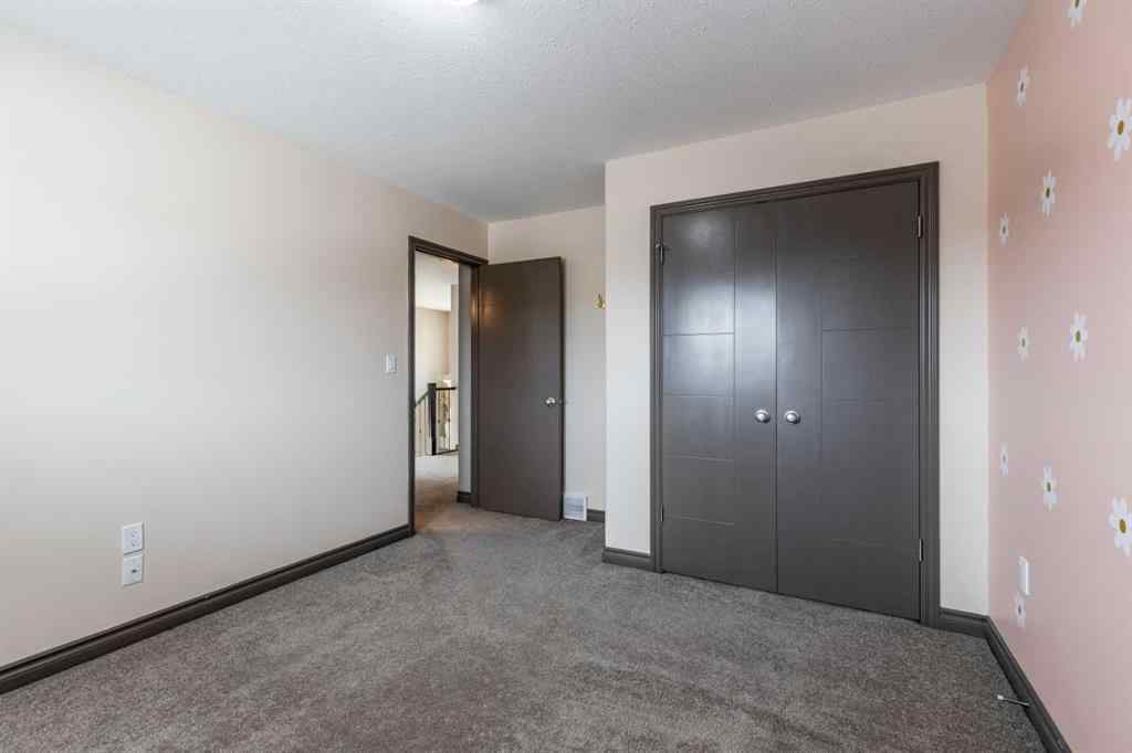 MLS® A2255228 - 44 Hamptons Crescent SE in SE Southridge Medicine Hat, Residential