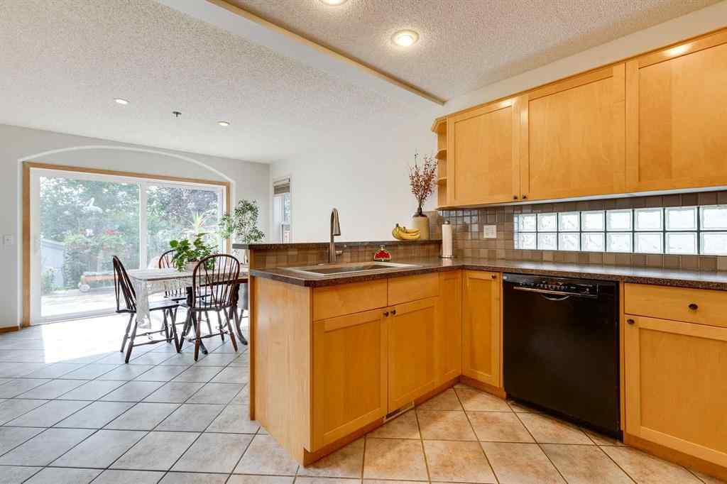 MLS® A2255229 - 187 Valley Brook Circle NW in Valley Ridge Calgary, Residential