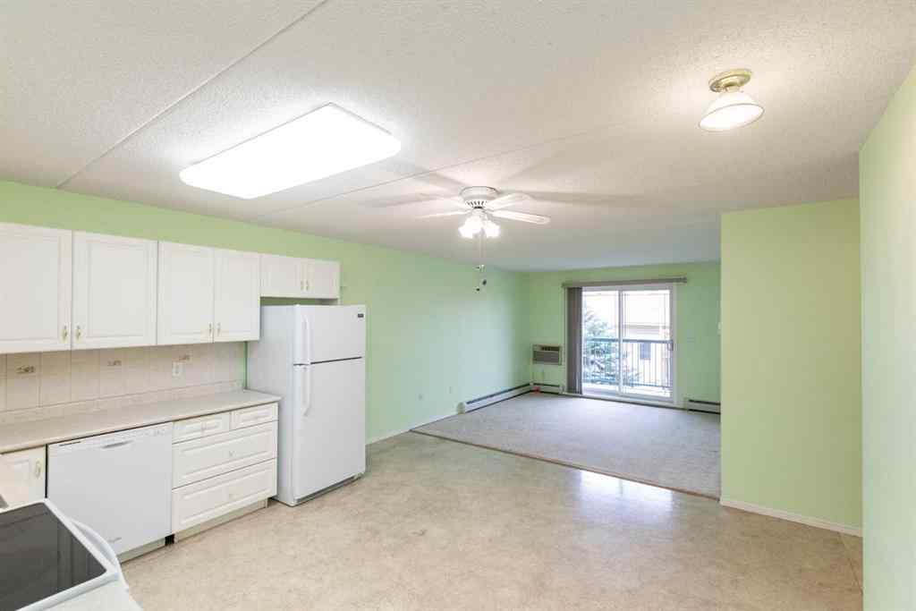 MLS® A2255239 - Unit #205 4319 49 Street  in Downtown Innisfail Innisfail, Residential