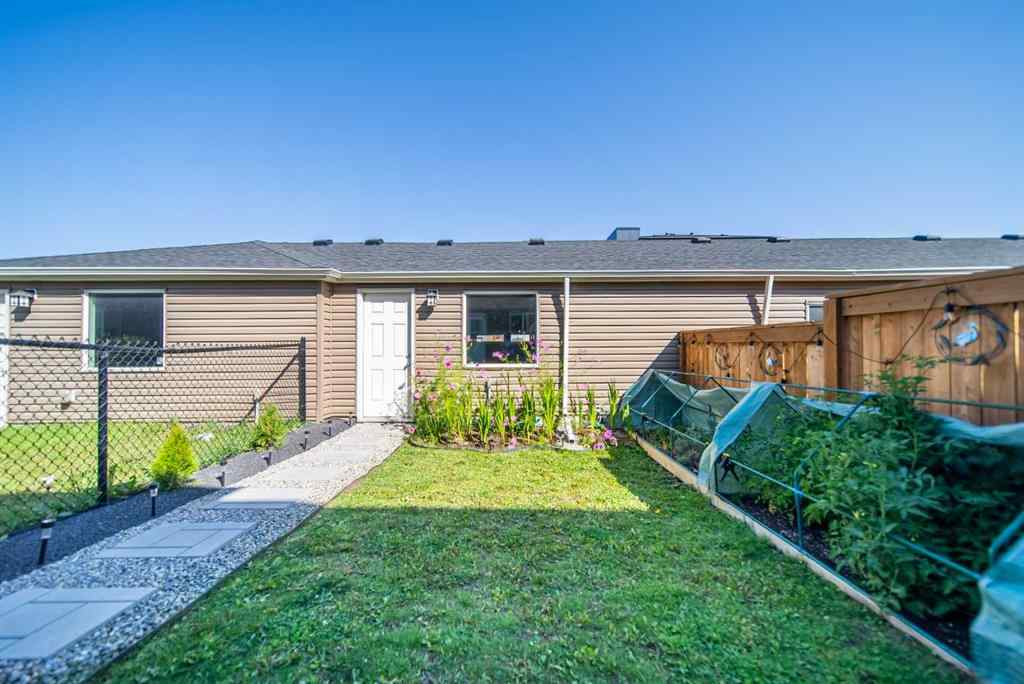 MLS® A2255247 - 340 Midtown Gate SW in Midtown Airdrie, Residential