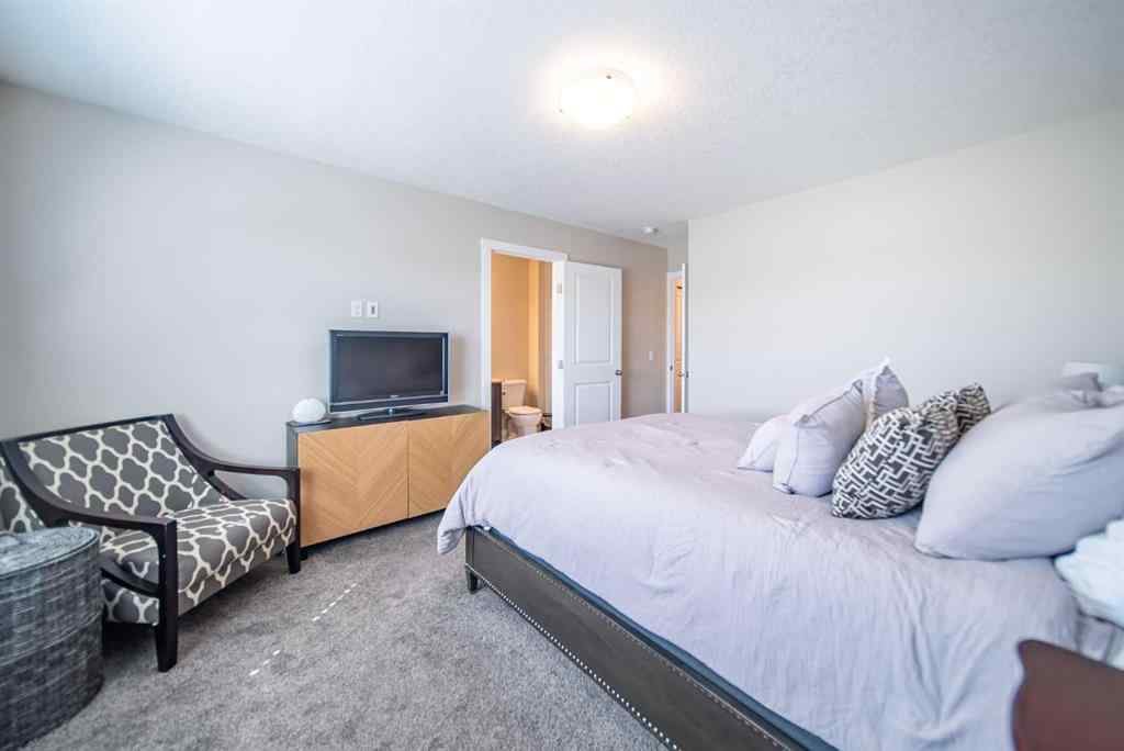 MLS® A2255247 - 340 Midtown Gate SW in Midtown Airdrie, Residential