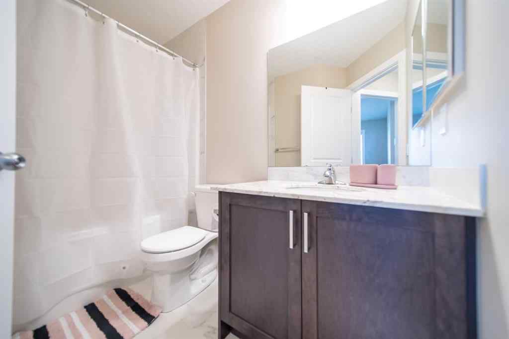 MLS® A2255247 - 340 Midtown Gate SW in Midtown Airdrie, Residential