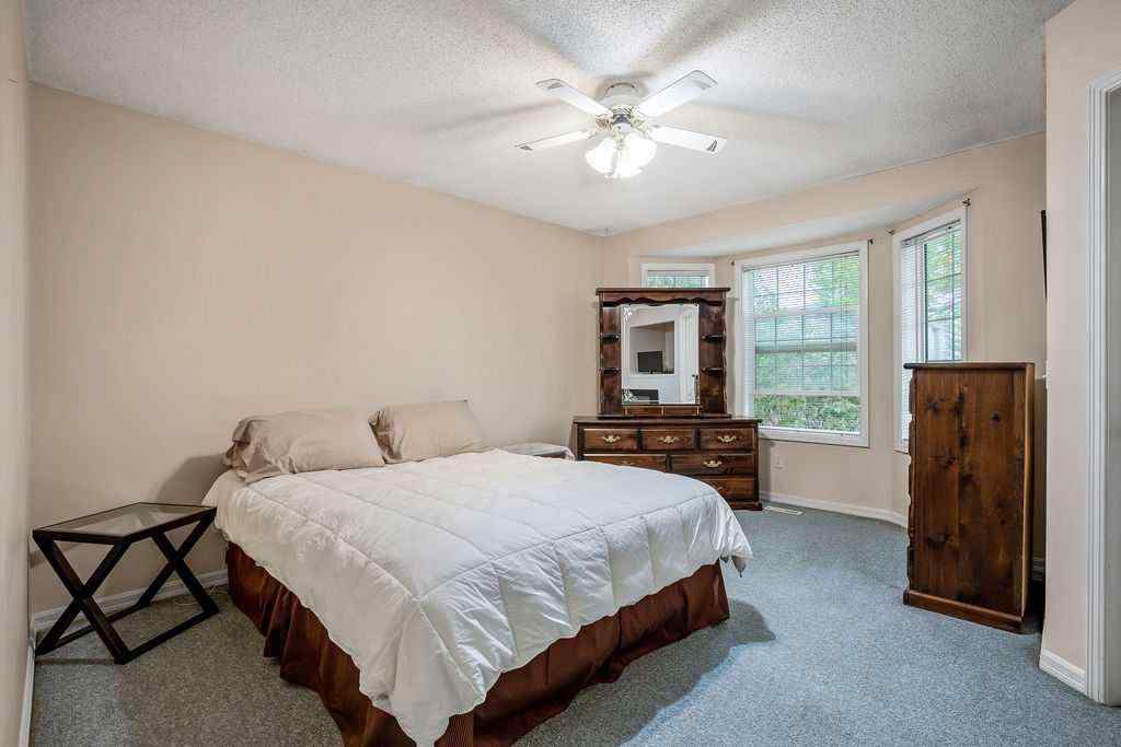 MLS® A2255248 - 1926/1928 32 Street SW in Killarney/Glengarry Calgary, Multi-Family
