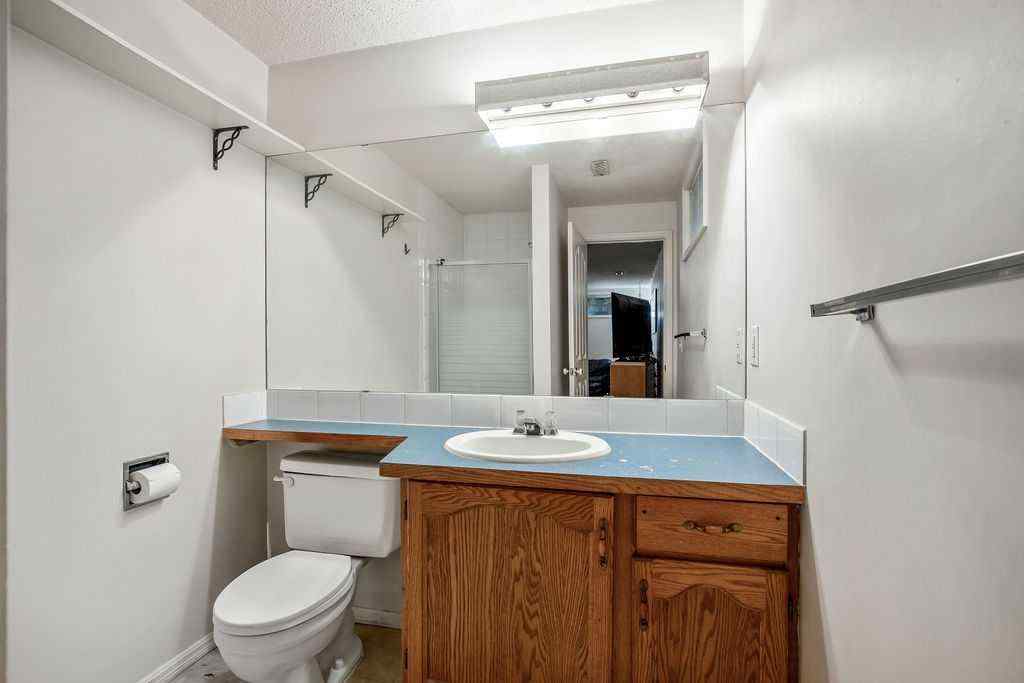 MLS® A2255248 - 1926/1928 32 Street SW in Killarney/Glengarry Calgary, Multi-Family