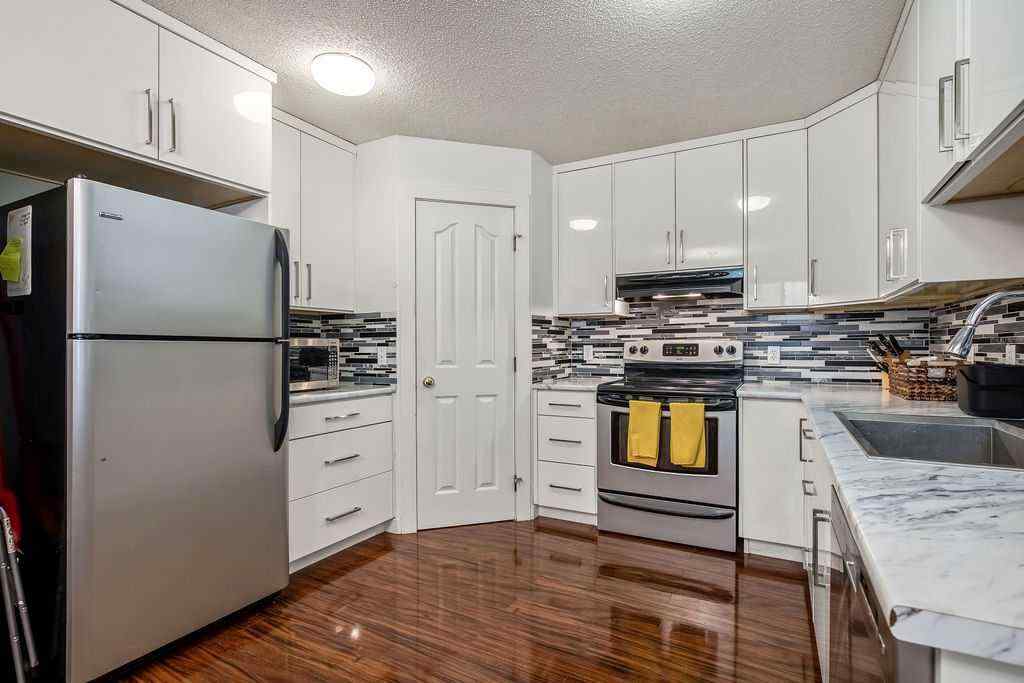 MLS® A2255248 - 1926/1928 32 Street SW in Killarney/Glengarry Calgary, Multi-Family